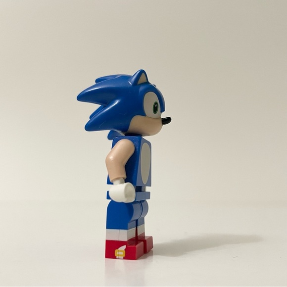 LEGO Sonic the Hedgehog Minifigure Wink - Picture 5 of 11